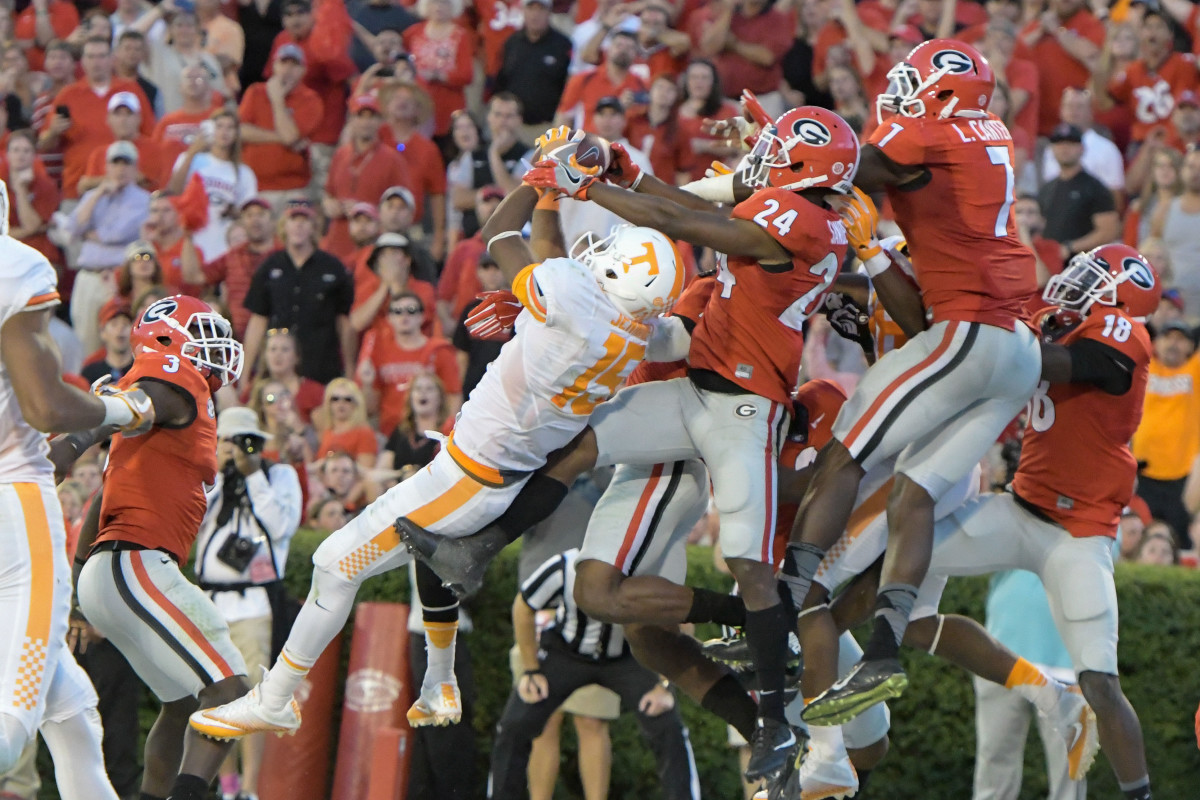 The Miracle play between the hedges